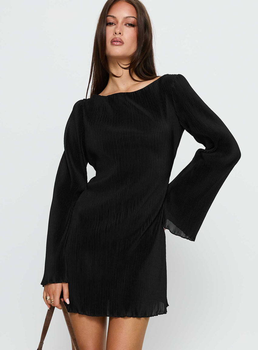 Lukea Long Sleeve Plisse Mini Dress Black – BELLA IN THE SKY